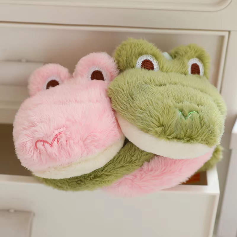 Hugging Crocodile Couple Keychains