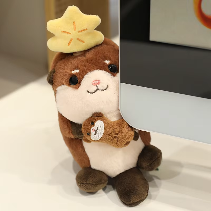 Spinning Hat Otter Keychain